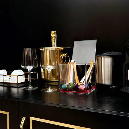 Spanish Diamond Luxury & Jacuzzi 4* Roma