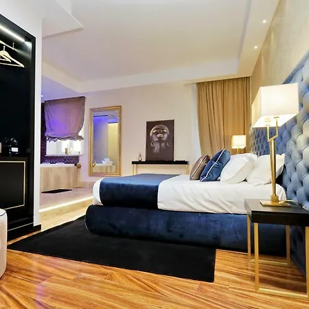Spanish Diamond Luxury & Jacuzzi