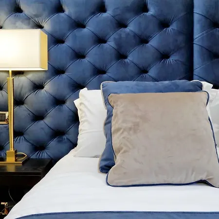 Spanish Diamond Luxury & Jacuzzi Gæstehus Rom