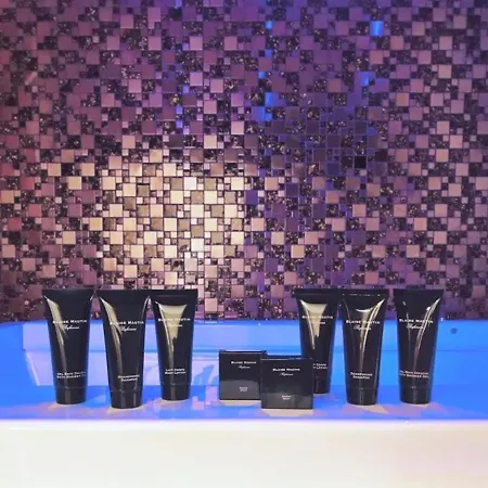 Spanish Diamond Luxury & Jacuzzi Rom