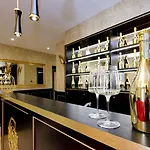 Gasthof Spanish Diamond Luxury & Jacuzzi 4*