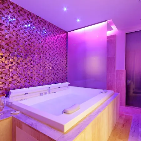 Affittacamere Spanish Diamond Luxury & Jacuzzi 4*
