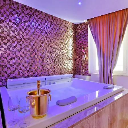 Spanish Diamond Luxury & Jacuzzi