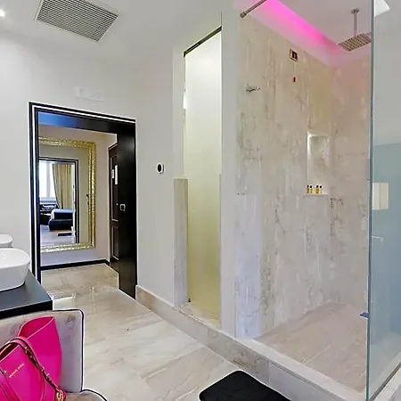 게스트하우스 Spanish Diamond Luxury & Jacuzzi 로마