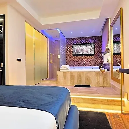 Spanish Diamond Luxury & Jacuzzi 4*
