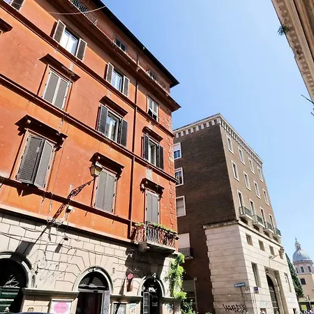 Spanish Diamond Luxury & Jacuzzi 4* Roma
