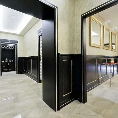 Spanish Diamond Luxury & Jacuzzi