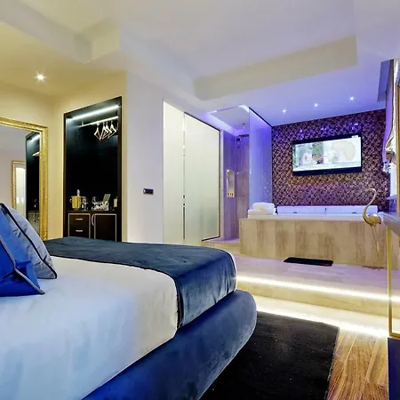 Spanish Diamond Luxury & Jacuzzi Maison d'hôtes Rome