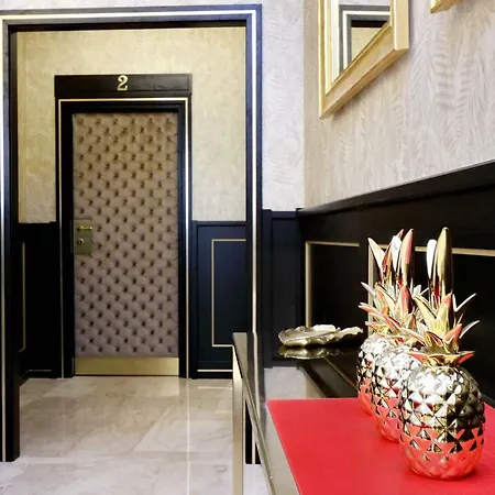 Spanish Diamond Luxury & Jacuzzi Affittacamere