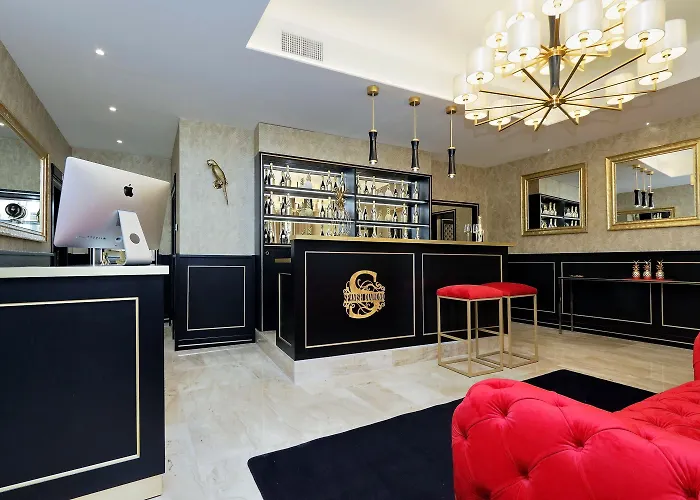 Πανσιόν Spanish Diamond Luxury & Jacuzzi 4*