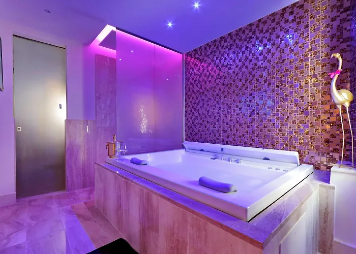Πανσιόν Spanish Diamond Luxury & Jacuzzi