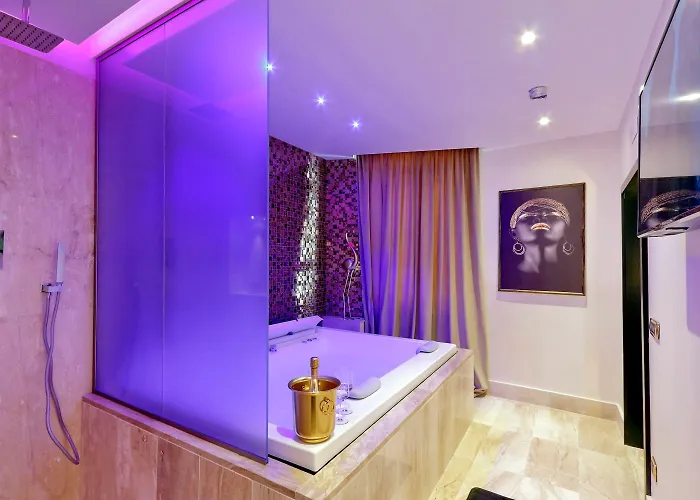 Spanish Diamond Luxury & Jacuzzi 4* Ρώμη