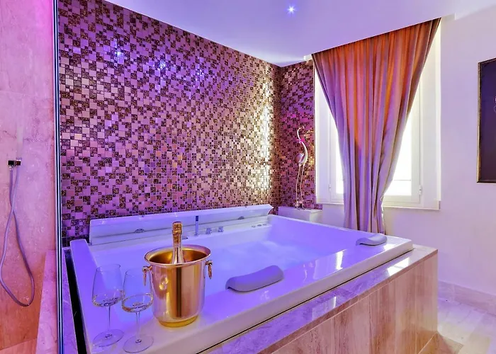 Spanish Diamond Luxury & Jacuzzi Πανσιόν Ρώμη