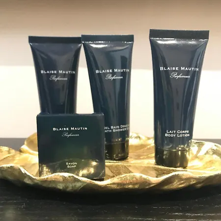 Konukevi Spanish Diamond Luxury & Jacuzzi Roma