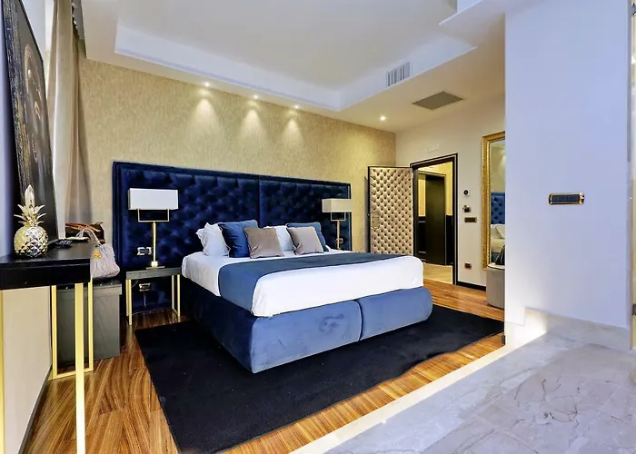 Spanish Diamond Luxury & Jacuzzi 4* 로마